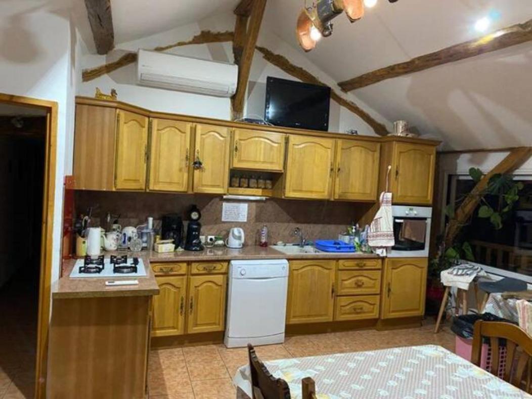 Gite A La Ferme Montesquieu-Avantes Экстерьер фото